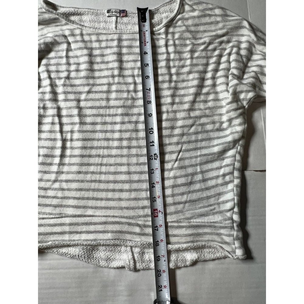 Kut From The Kloth Blouse Top Striped Open Knit White Gray Women's Size XS - Picture 3 of 9